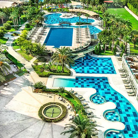 Rezort Sherwood Exclusive Lara Antalya